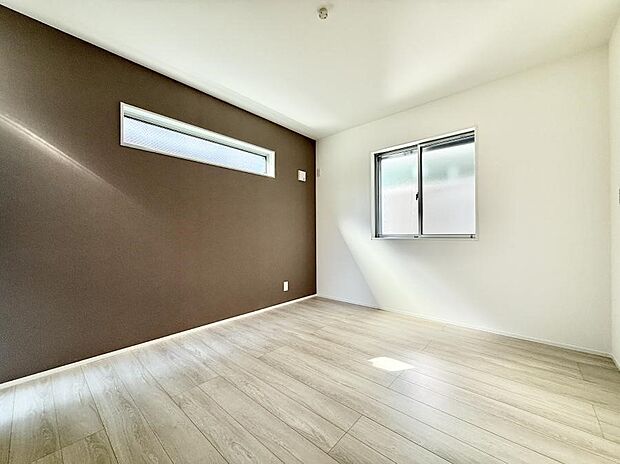 お洒落なアクセントクロスが素敵です  