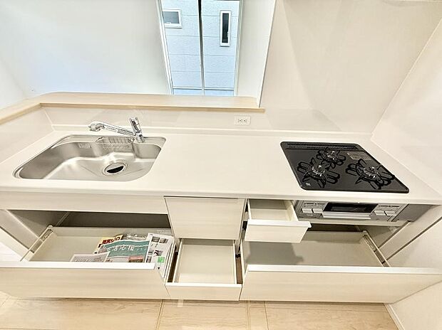 ■家族の絆を深める、温もりのあるキッチン