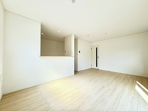 ■くつろぎと笑顔が集まる、心温まるリビング