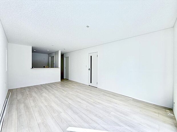 ここにいる時間が一番長いから　やっぱりリビングは明るい方がいいですよね