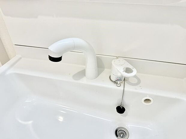 ■手洗いや顔を洗う時も快適に使える便利なシャワー