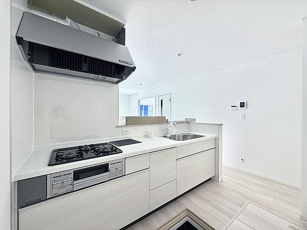 会話が深まる対面キッチン！家族との会話がはずみます  