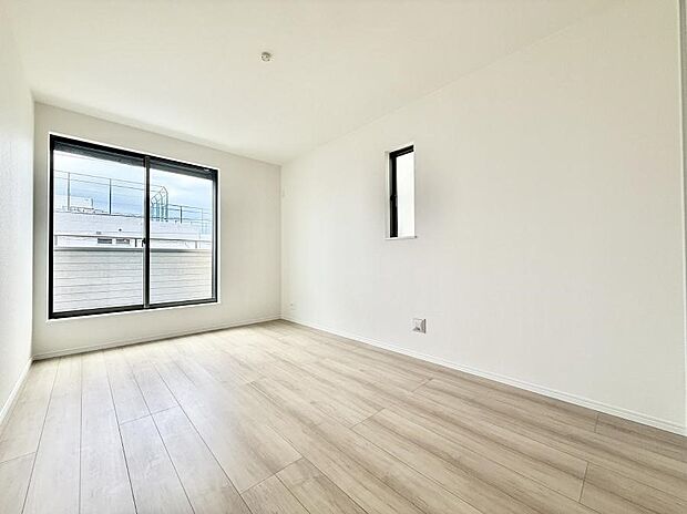 ■陽射しが差し込む暖かいお部屋