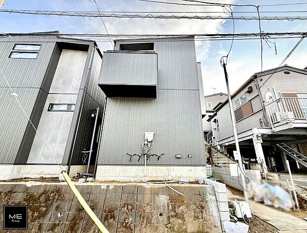 落ち着いたお洒落な外観  