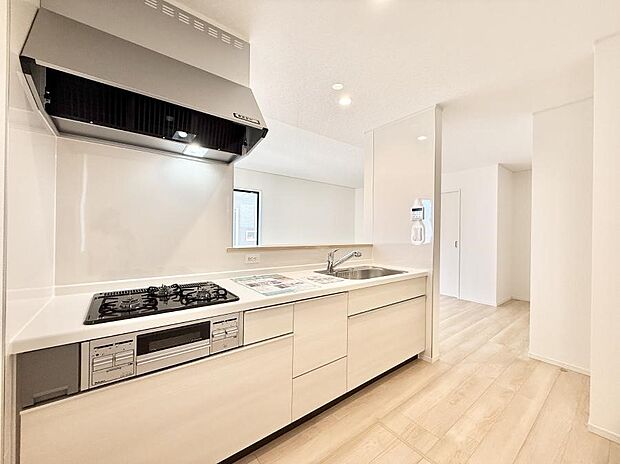 ■シンプルで美しく心地よい時間を生むキッチン空間