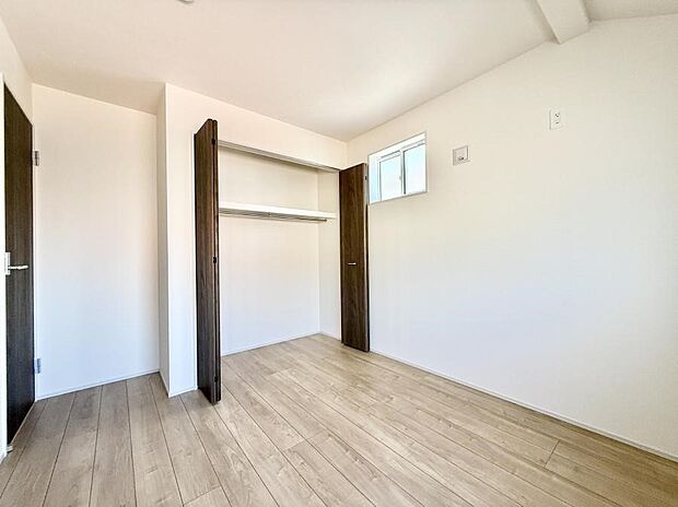 ■広いクローゼット、収納は多い方が嬉しいですね!