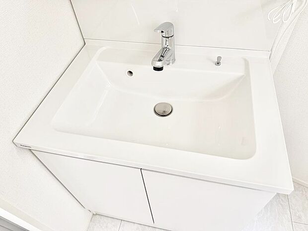 ■手洗いや顔を洗う時も快適に使える便利なシャワー