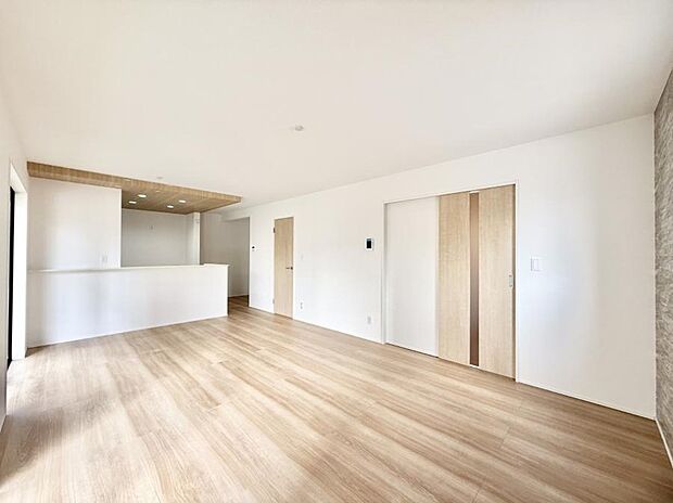 ■心落ち着く場所、ゆったり過ごせるリビング