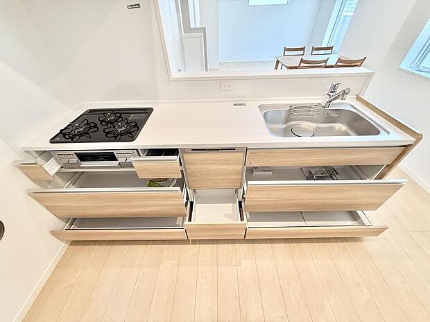 ■料理がもっと楽しくなる、快適なキッチン空間