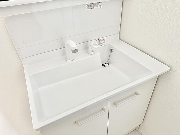 ■手洗いや顔を洗う時も快適に使える便利なシャワー