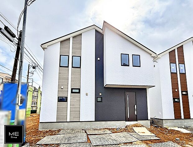 カースペース並列2台可です