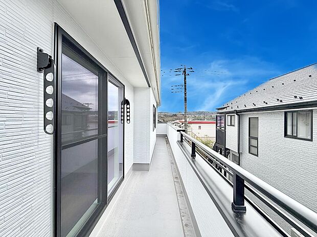 ■お洗濯物がよく乾く陽当たり良好のバルコニーです！  