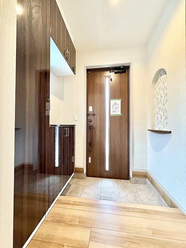 ■ シンプルで美しく、快適な暮らしの入り口