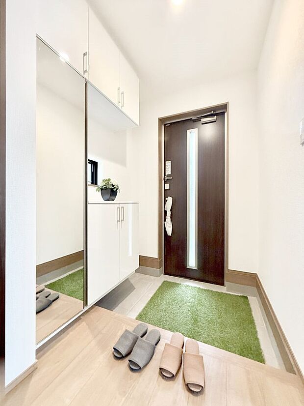 ■収納力の高いシューズボックス付! 玄関がキレイに片付きます!