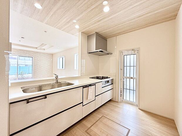 ■家族の絆を深める、温もりのあるキッチン