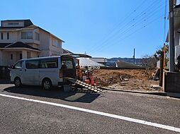 神奈川県横浜市金沢区六浦３丁目