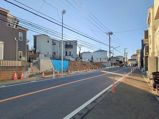 前面道路広々