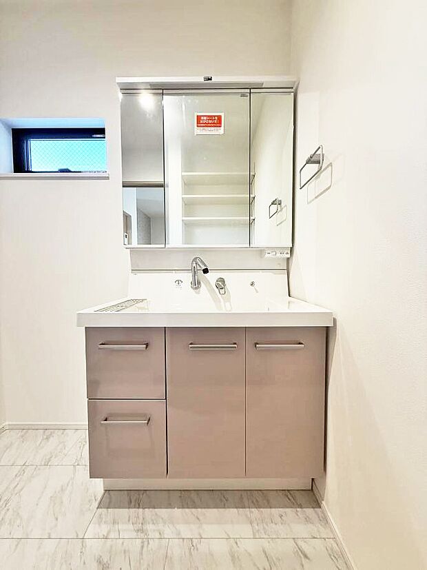 ■朝の準備がスムーズにできる広さです