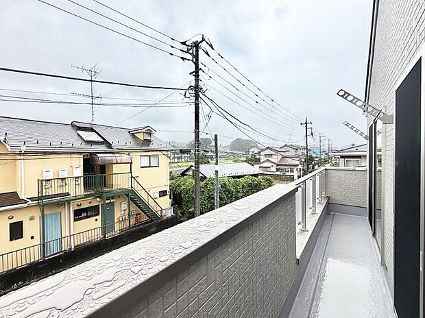 2号棟  ■ 朝のコーヒーや夜の星空を楽しむ、癒しの場所
