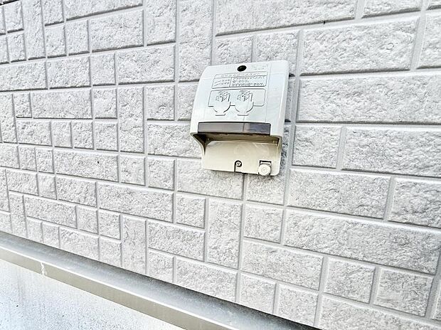 ■屋外に電源コンセントがあれば、高圧洗浄機で窓や外壁を掃除するなど便利です。