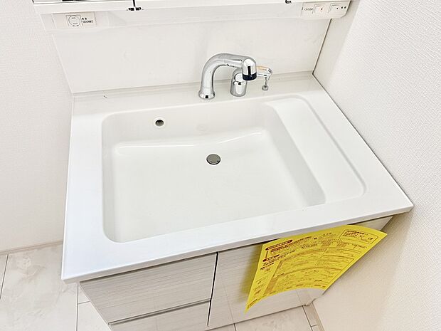 ■手洗いや顔を洗う時も快適に使える便利なシャワー