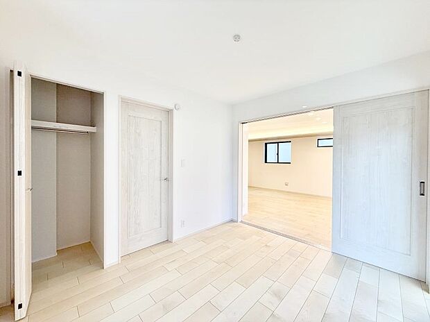 ■広いクローゼット、収納は多い方が嬉しいですね!