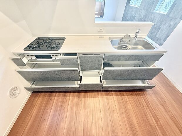 ■料理がもっと楽しくなる、快適なキッチン空間