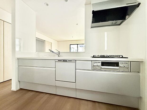 ■シンプルで機能的、毎日使いやすいキッチン