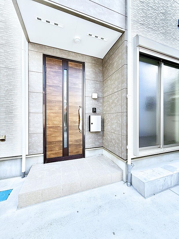 玄関はお家の顔！おしゃれな玄関アプローチでお客様をお迎え！  