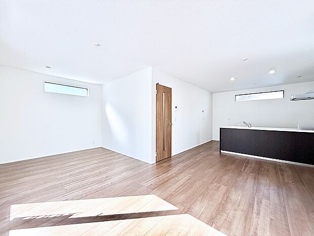 ナチュラルなリビングはどんなインテリアにも合います  