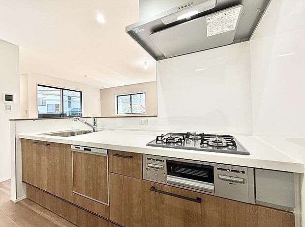 会話が深まる対面キッチン!家族との会話がはずみます