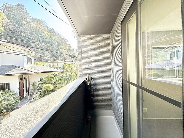 お洗濯物がよく乾く陽当たり良好のバルコニーです!