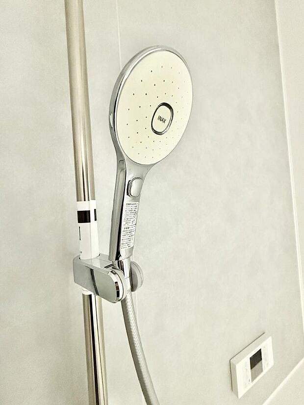 ■手元で簡単に止水できるため、水の無駄遣いを減らすことができます。