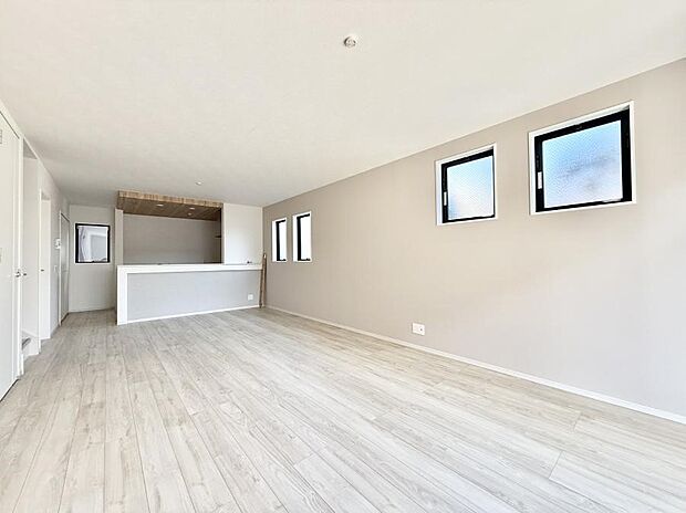 ■心落ち着く場所、ゆったり過ごせるリビング