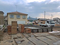 神奈川県秦野市曽屋１丁目