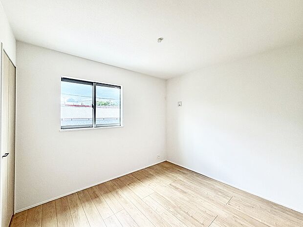 2号棟  ■落ち着いた色合いのお部屋で穏やかな時間を楽しめます