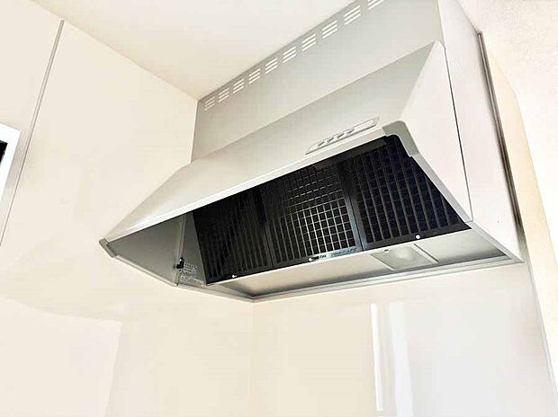 ■調理時の蒸気や匂いが換気扇に誘導され、効率的に排煙ができます。