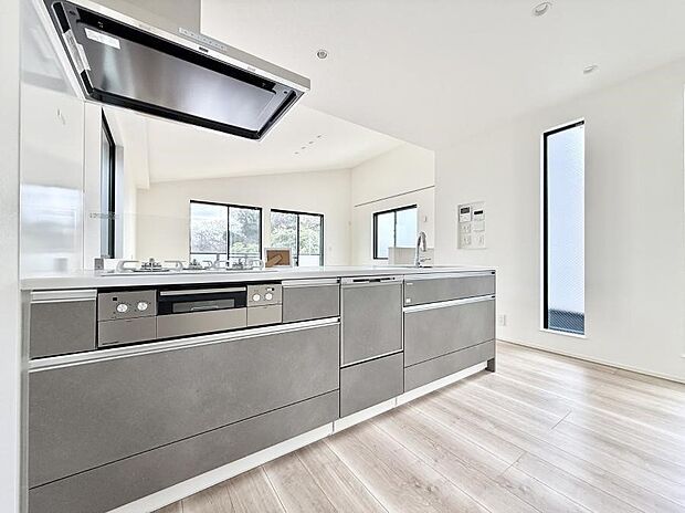 ■広々キッチンでお子さんも一緒にお手伝いできます!