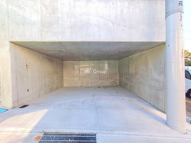 ■地下車庫なので大切なお車を守ります