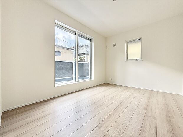 12号棟 ■落ち着いた色合いのお部屋で穏やかな時間を楽しめます
