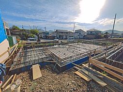 神奈川県秦野市曽屋１丁目