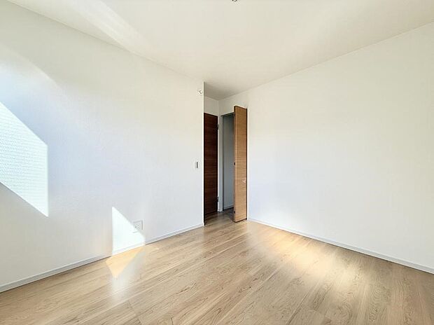 ■落ち着いた色合いのお部屋で穏やかな時間を楽しめます