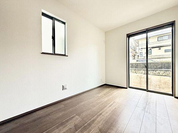 A号棟  ■落ち着いた色合いのお部屋で穏やかな時間を楽しめます