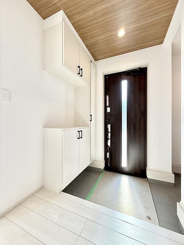 ■ シンプルで美しく、快適な暮らしの入り口