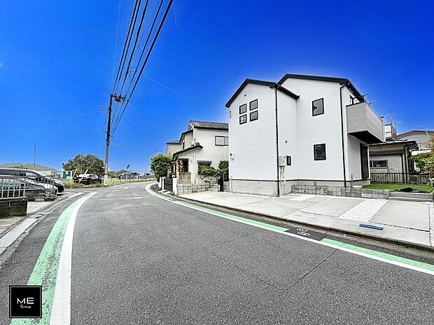 前面道路広々
