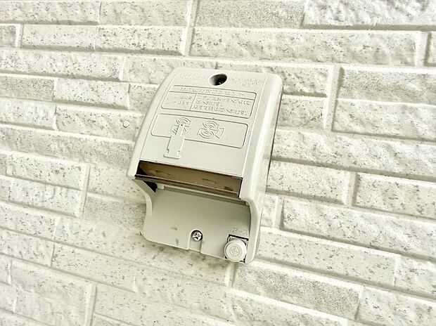 ■屋外に電源コンセントがあれば、高圧洗浄機で窓や外壁を掃除するなど便利です。