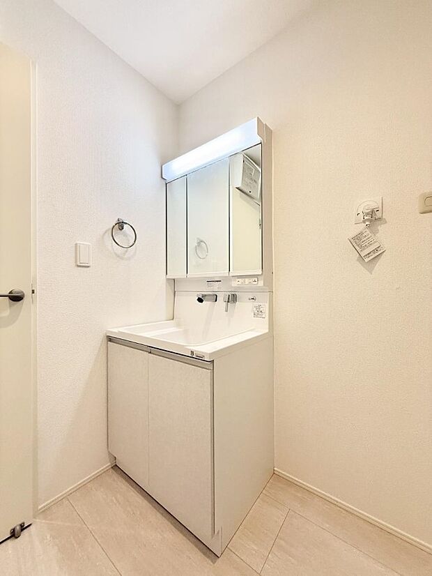 お洒落で清潔感のある洗面所です!