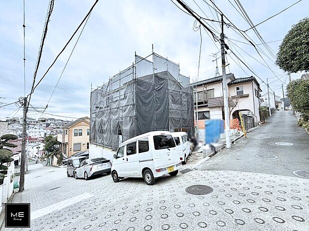 角地につき陽当り良好です!