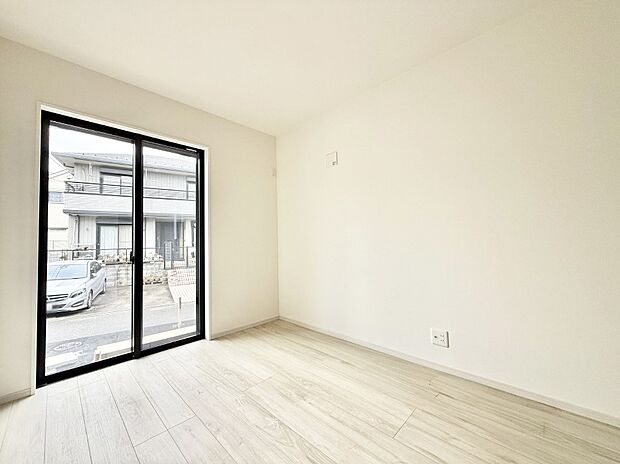 ■太陽がサンサンと降り注ぐお部屋は気持ちがいいですね