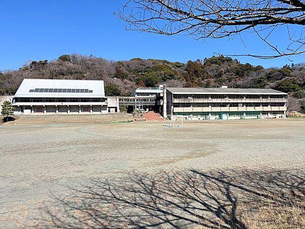 中学校 700m 南郷中学校
